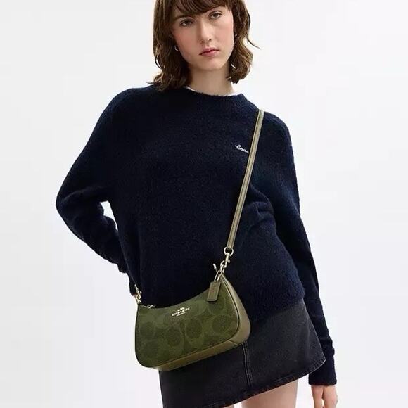 NWT Coach Outlet Teri Shoulder Bag Signature Canvas CAL51 IMOLV Olive - Picture 11 of 12